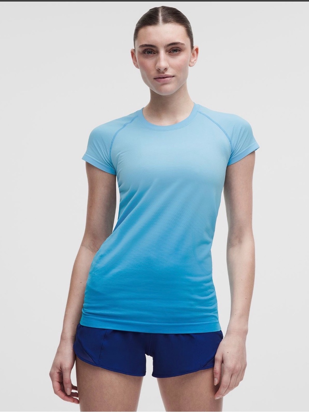 lululemon athletica Blue Gradient Short Sleeve Swiftly Tech Size 2